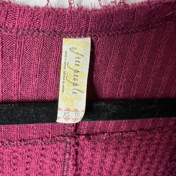 Free people red sunset park v neck thermal top women’s size XS‎ oversized - Picture 5 of 7